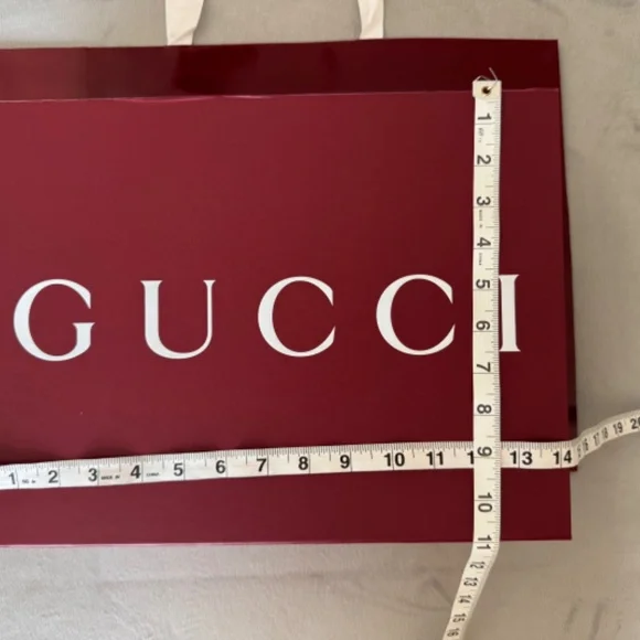 Gucci Box with Shopping Bag - Picture 4 of 10